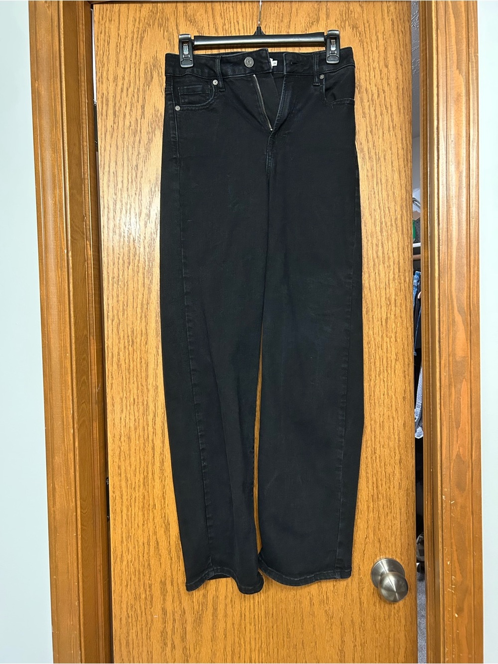 Black High-Rise Women’s Jeans